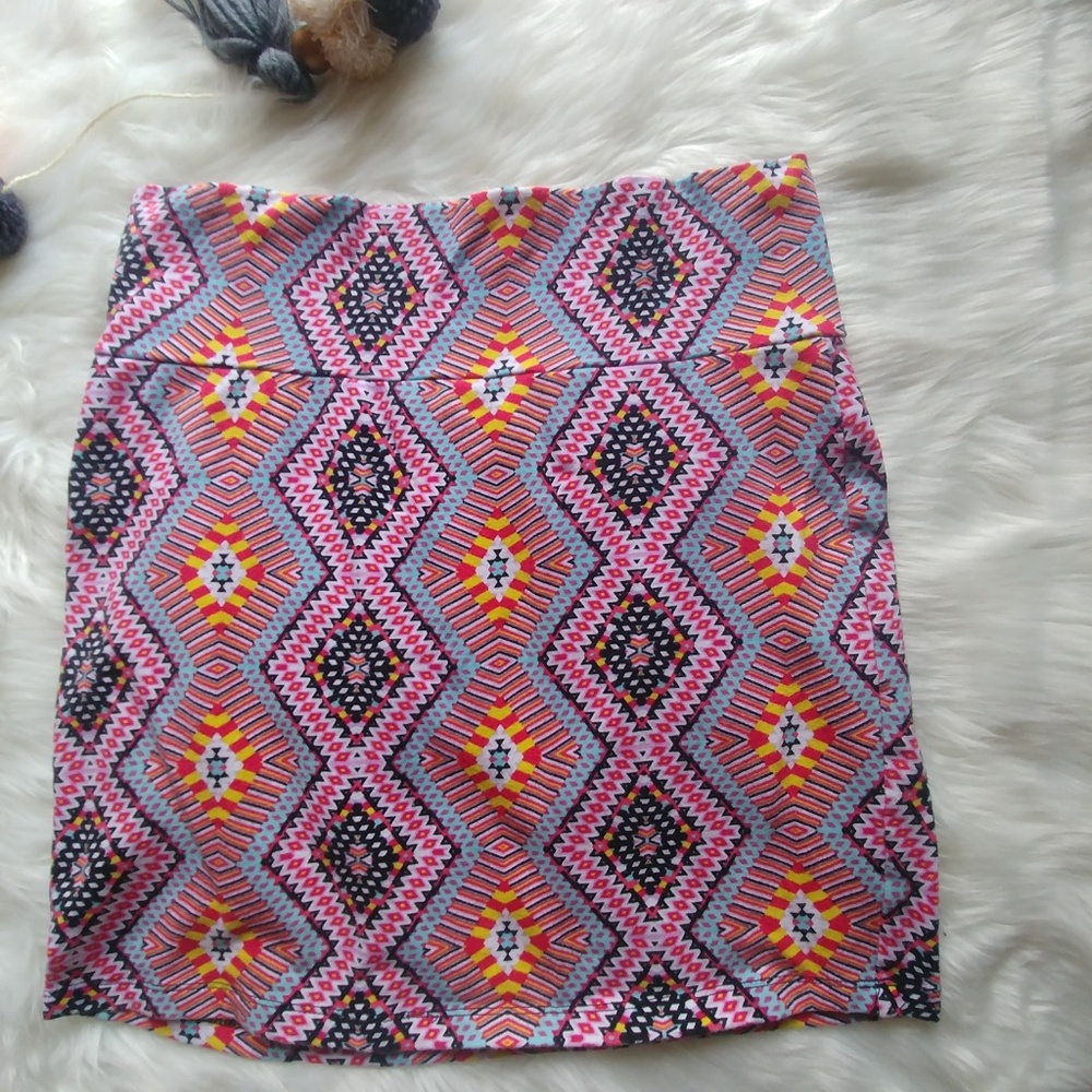 3/$12 🔴 Charlotte Russe  Stretch Mini Skirt - Picture 2 of 4